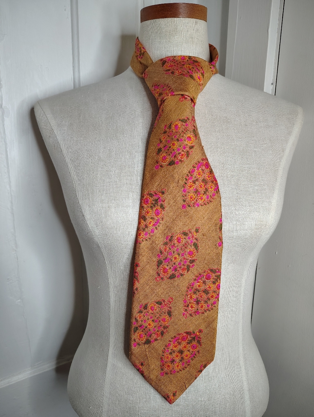 Vintage 1950s Lord & Taylor The Man's Shop Gold Floral Men's Necktie